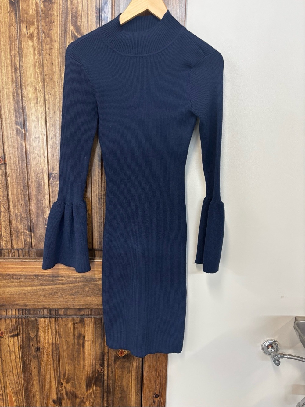 VENUS Navy Ribbed Long-Sleeve Dress with Flared Cuffs